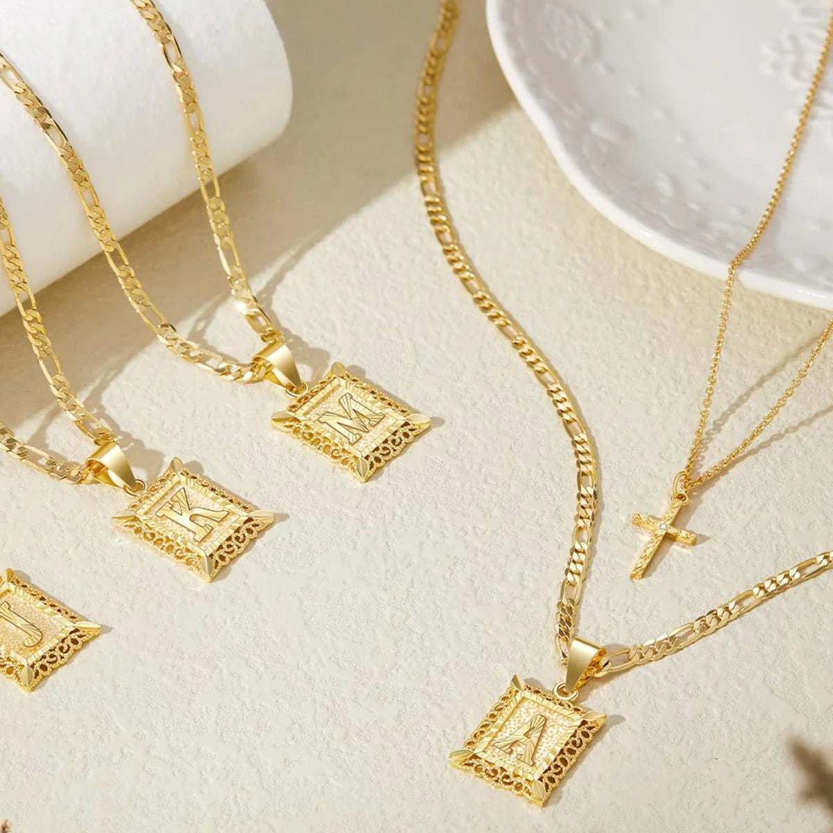 2er-Set 14k Halsketten mit Initiale und Kreuz